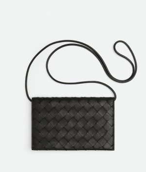 Bottega Veneta Intrecciato On Strap Naisten Pouches Mustat | SN-BTGV594435