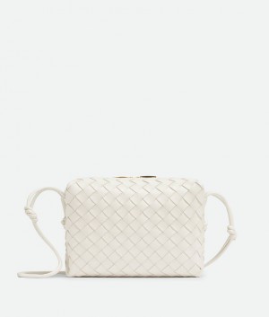 Bottega Veneta Small Loop Camera Naisten Crossbody Laukut Valkoinen | SN-BTGV593420