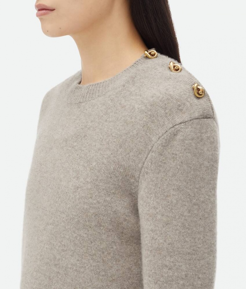 Bottega Veneta Cashmere With Knot Buttons Naisten Neuleet Harmaat | SN-BTGV594174